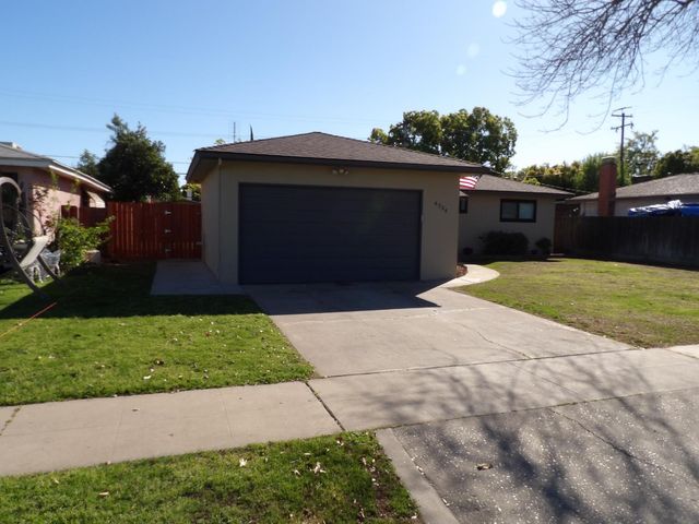 4324 E Richert, Fresno, CA 93726