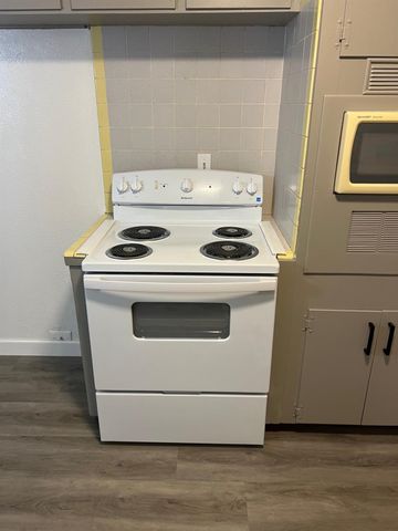 4324 E Richert, Fresno, CA 93726