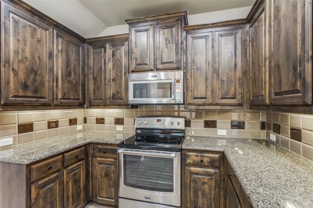 11900 Bexley Drive, Burleson, TX 76028