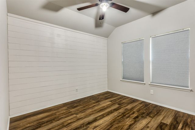 11900 Bexley Drive, Burleson, TX 76028