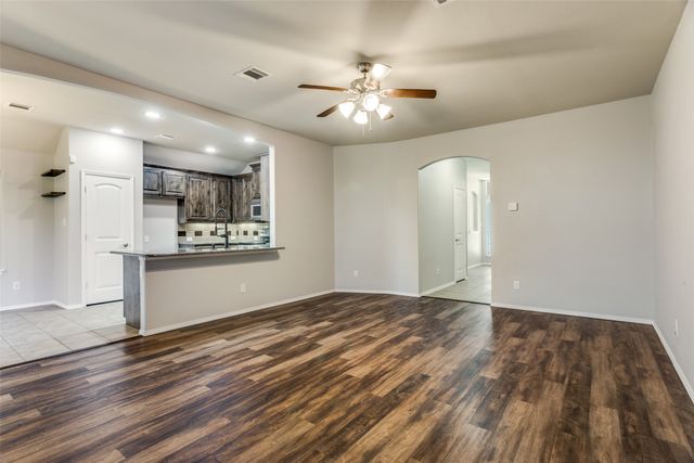 11900 Bexley Drive, Burleson, TX 76028