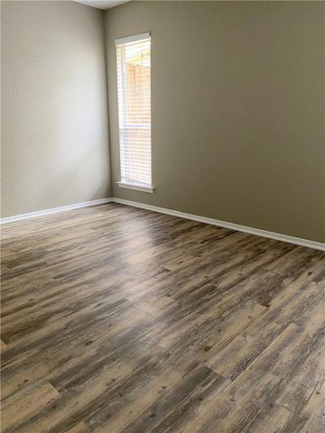 1606 Southgate CIR B, Austin, TX 78704