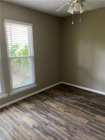 1606 Southgate CIR B, Austin, TX 78704