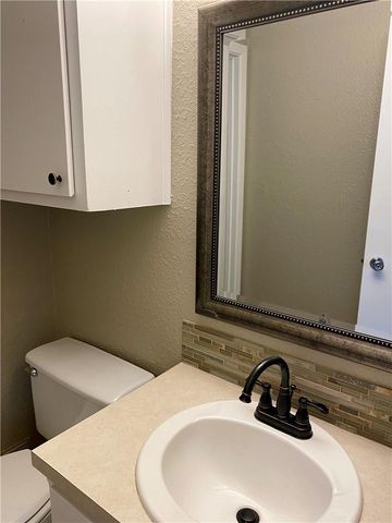 1606 Southgate CIR B, Austin, TX 78704