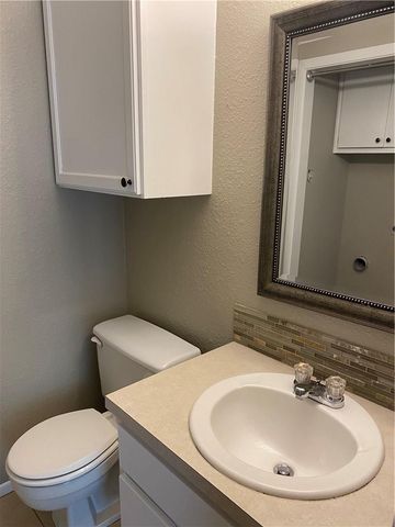 1606 Southgate CIR B, Austin, TX 78704
