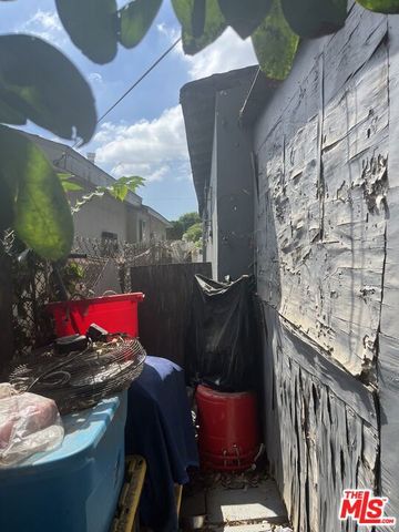 619 W Cherry Street, Compton, CA 90222