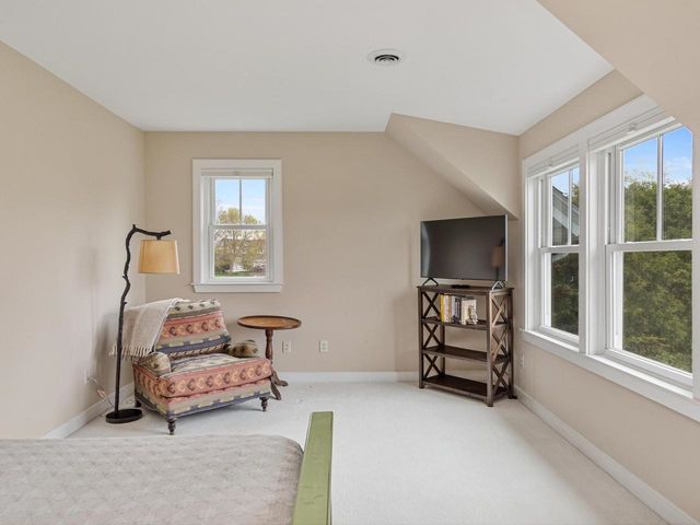 226 Fairway Drive, South Burlington, VT 05403