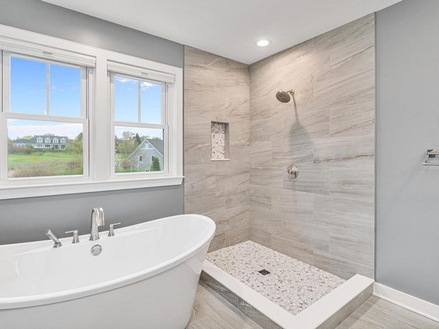 226 Fairway Drive, South Burlington, VT 05403
