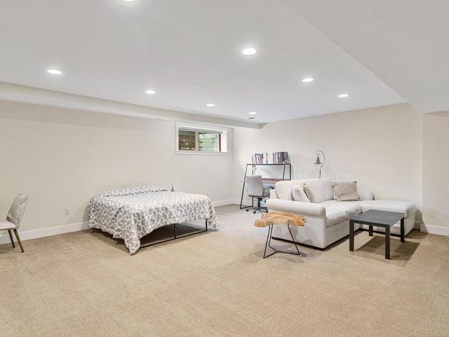 226 Fairway Drive, South Burlington, VT 05403