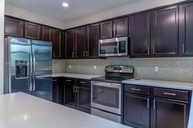 3993 S Allerdale Pl, Coconut Creek, FL 33073