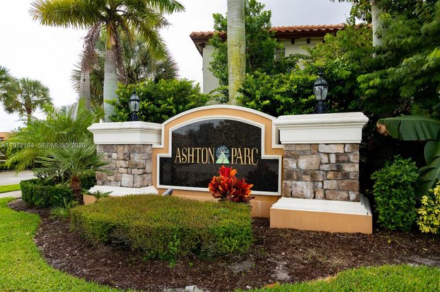 3993 S Allerdale Pl, Coconut Creek, FL 33073