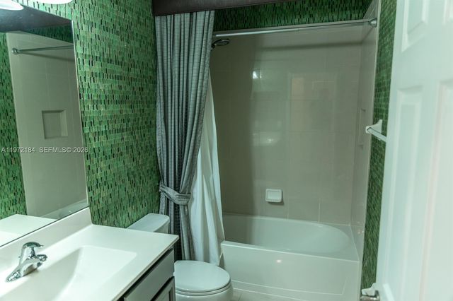 3993 S Allerdale Pl, Coconut Creek, FL 33073