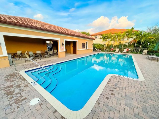 3993 S Allerdale Pl, Coconut Creek, FL 33073