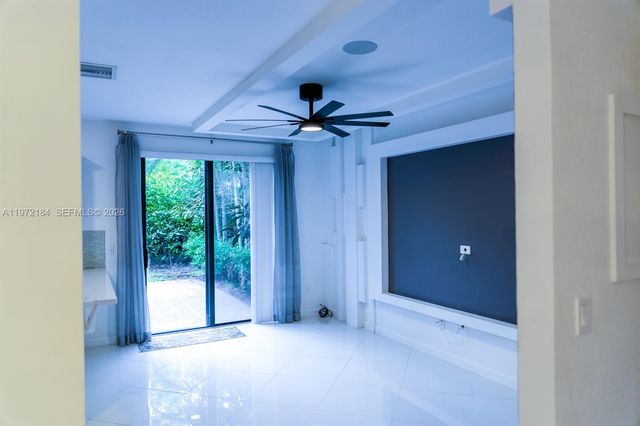 3993 S Allerdale Pl, Coconut Creek, FL 33073