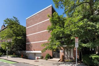 1691 Cambridge St 45, Cambridge, MA 02138