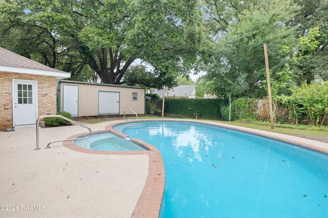 203 Paddington Drive, Lafayette, LA 70508