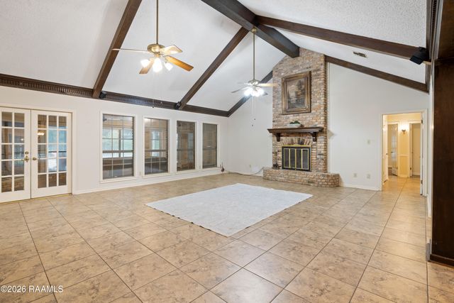 203 Paddington Drive, Lafayette, LA 70508