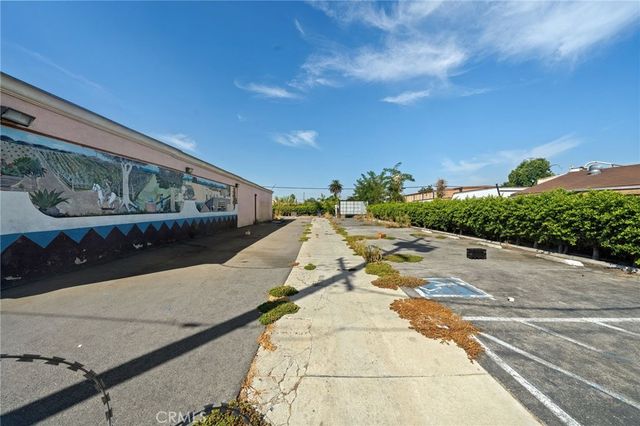 1709 N Willowbrook, Compton, CA 90222