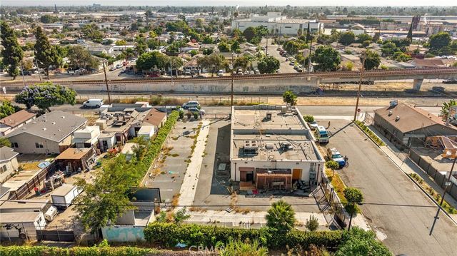 1709 N Willowbrook, Compton, CA 90222