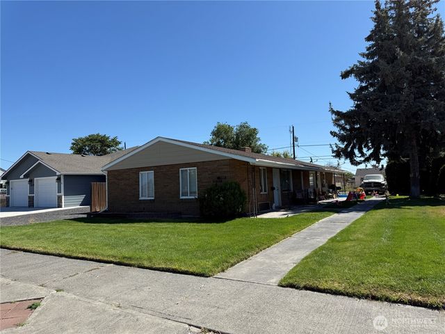 1131 1133 W Ivy Avenue, Moses Lake, WA 98837