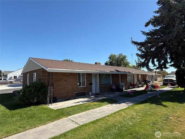 1131 1133 W Ivy Avenue, Moses Lake, WA 98837