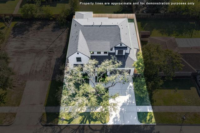 8021 Turquoise Lane, Houston, TX 77055