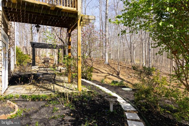 8701 SINCLAIR MILL RD, Manassas, VA 20112