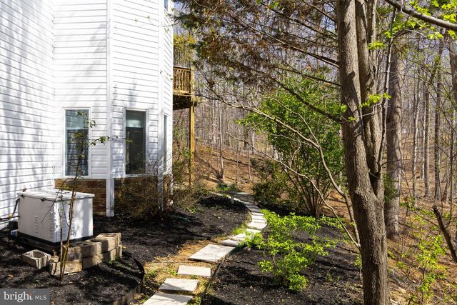8701 SINCLAIR MILL RD, Manassas, VA 20112