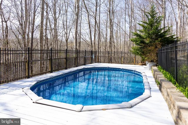 8701 SINCLAIR MILL RD, Manassas, VA 20112