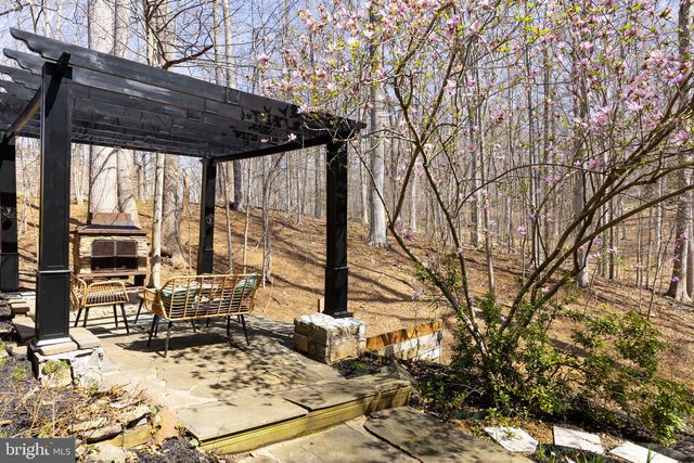8701 SINCLAIR MILL RD, Manassas, VA 20112