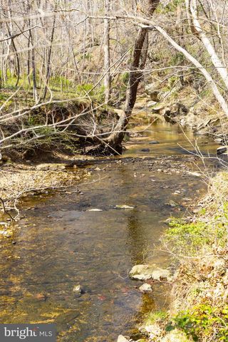 8701 SINCLAIR MILL RD, Manassas, VA 20112