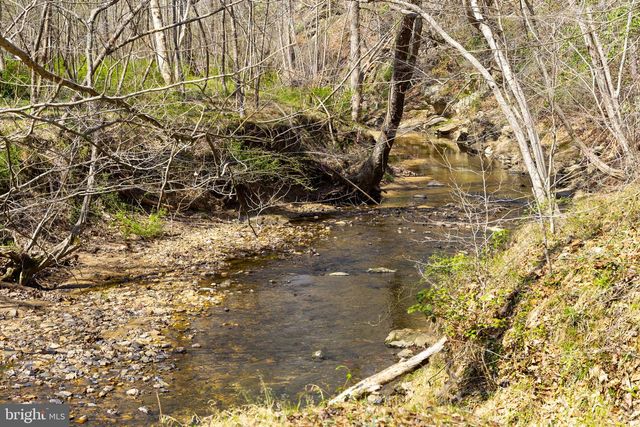 8701 SINCLAIR MILL RD, Manassas, VA 20112