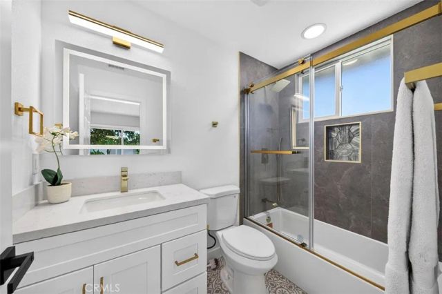 21117 Normandie, Los Angeles, CA 90501
