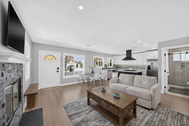 21117 Normandie, Los Angeles, CA 90501
