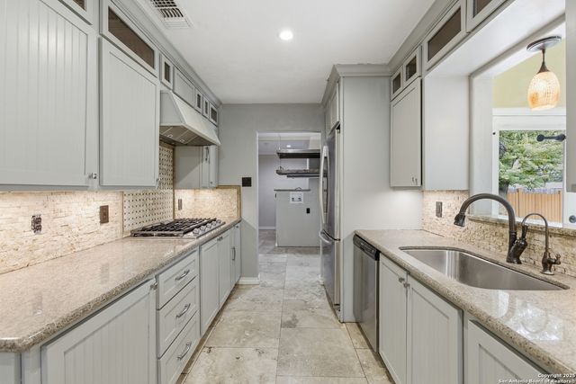 6019 Wildwind, Windcrest, TX 78239