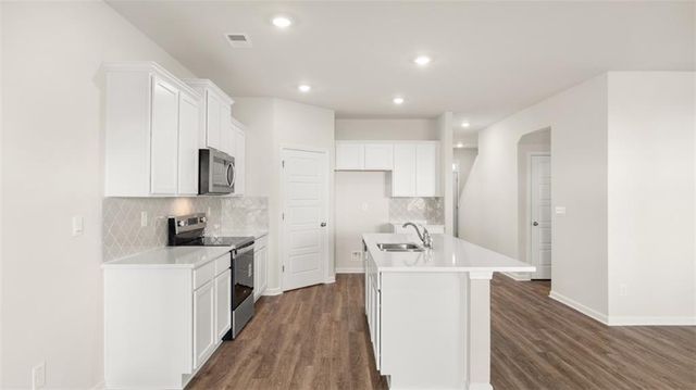 214 Cattle Drive, Perry, GA 31069