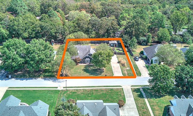 1844 N Buckley Drive, Fayetteville, AR 72701