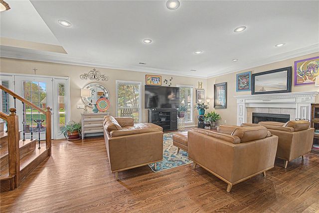 1844 N Buckley Drive, Fayetteville, AR 72701