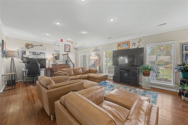 1844 N Buckley Drive, Fayetteville, AR 72701