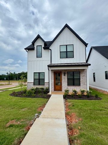 2311 S 31st Street, Rogers, AR 72758