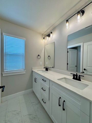 2311 S 31st Street, Rogers, AR 72758