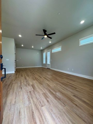 2311 S 31st Street, Rogers, AR 72758