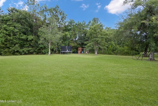 1005 Maple Street, Waveland, MS 39576