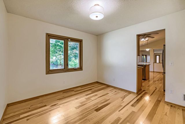 1119 Bonnieview Drive, Woodbury, MN 55129