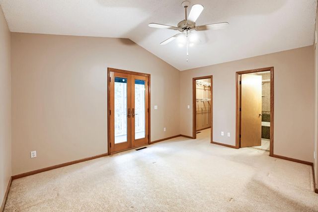 1119 Bonnieview Drive, Woodbury, MN 55129