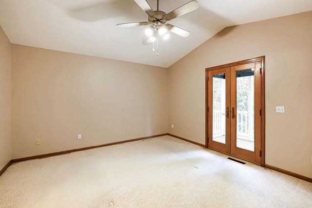 1119 Bonnieview Drive, Woodbury, MN 55129