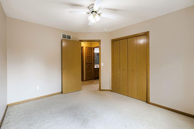 1119 Bonnieview Drive, Woodbury, MN 55129