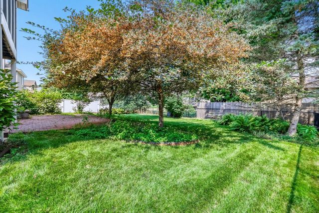 1119 Bonnieview Drive, Woodbury, MN 55129