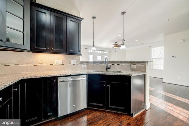 42590 WILDLY TER, Ashburn, VA 20148