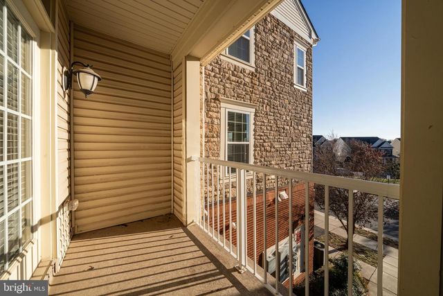 42590 WILDLY TER, Ashburn, VA 20148
